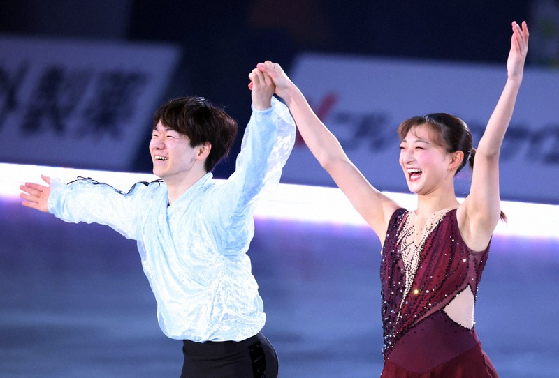 坂本花織 ステップ「完コピ」の鍵山と共演 全日本エキシビション