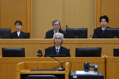 次女を自宅に置き去りにした罪に問われた女性は神戸地裁姫路支部で裁かれた＝兵庫県姫路市で2025年11月13日（代表撮影）