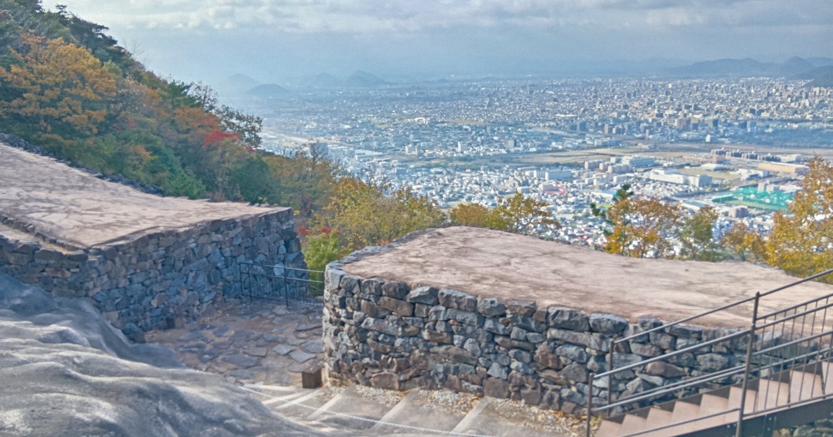 一時は忘れられた「幻の城」に 今も謎に包まれる香川・屋嶋城 [写真