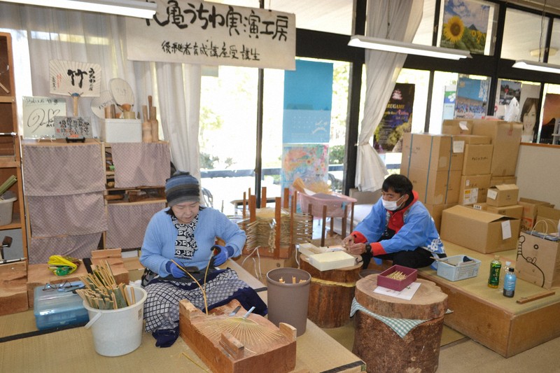 石垣の名城・丸亀城 築城400年超で石垣崩落も、「城泊」で注目 [写真