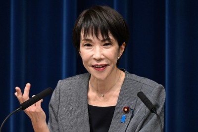 「解散は考えている暇がございません」と語るが……