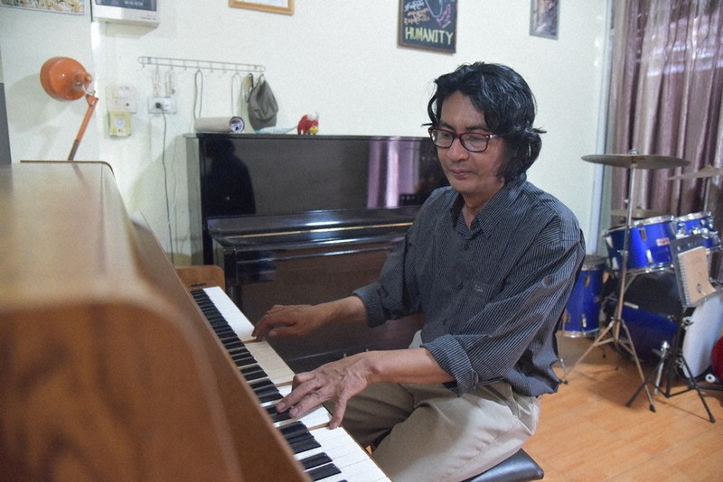 ミャンマー：ミャンマー 亡命知識人の諦め 内戦下、国軍が総選挙強行