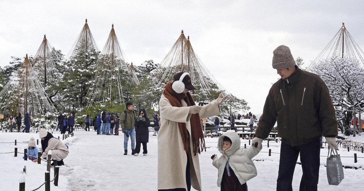日本海側で大雪 雪の兼六園 金沢 [写真特集1/5] | 毎日新聞