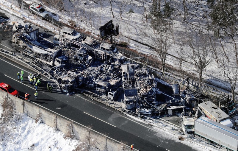 関越道の通行止め、42時間ぶり全面解除 下り線は午後1時に | 毎日新聞