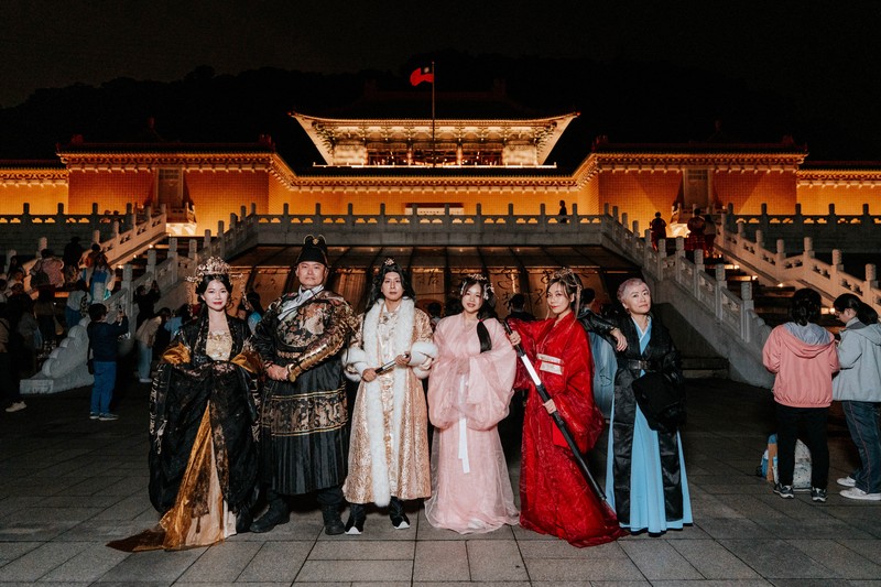 故宮博物院100年 中台で揺れる位置づけ 節目の今年は交流なく | 毎日新聞