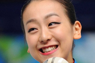 フィギュア女子で銀メダルを獲得した浅田真央＝パシフィックコロシアムで2010年2月25日、須賀川理撮影