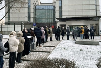 外國人簽證發放量連四年成長,但日中關係惡化恐使成長趨緩