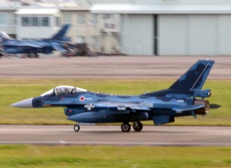 茨城のF2戦闘機墜落：空自事故、飛行再開早くない？ 住民「地元が