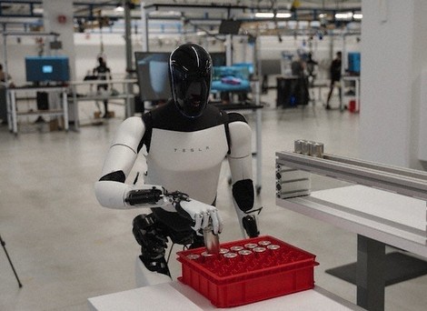 国際ロボット展を席巻した中国の人型ロボ 日本はどこでつまずいたか