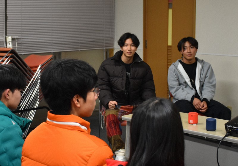 能登地震で家族失った高校生2人、ネパール支援 現地で語ったこと
