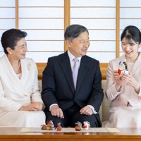 天皇陛下、新年の感想公表「お互いを思いやり、困難な状況乗り越え