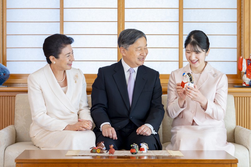 天皇陛下と御一家 豪華に写真集 天皇陛下と御一家 豪華に写真集 史上最も激安 天皇陛下と御一家 豪華に