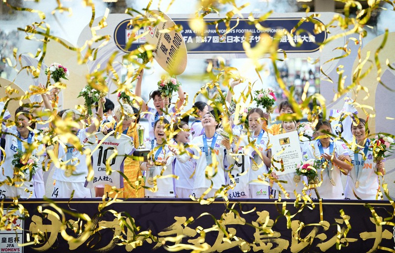 サッカー皇后杯 サンフレッチェ広島レジーナがINACK神戸を降し初優勝