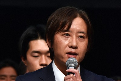 大会前の記者会見で抱負を述べる東洋大の酒井俊幸監督＝東京都渋谷区で2025年12月10日、牧野大輔撮影