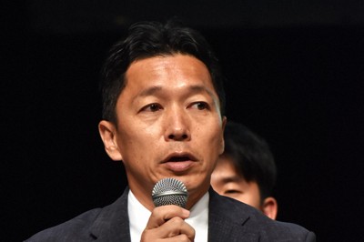 大会前の記者会見で意気込みを語る中央大の藤原正和監督＝東京都渋谷区で2025年12月10日、牧野大輔撮影
