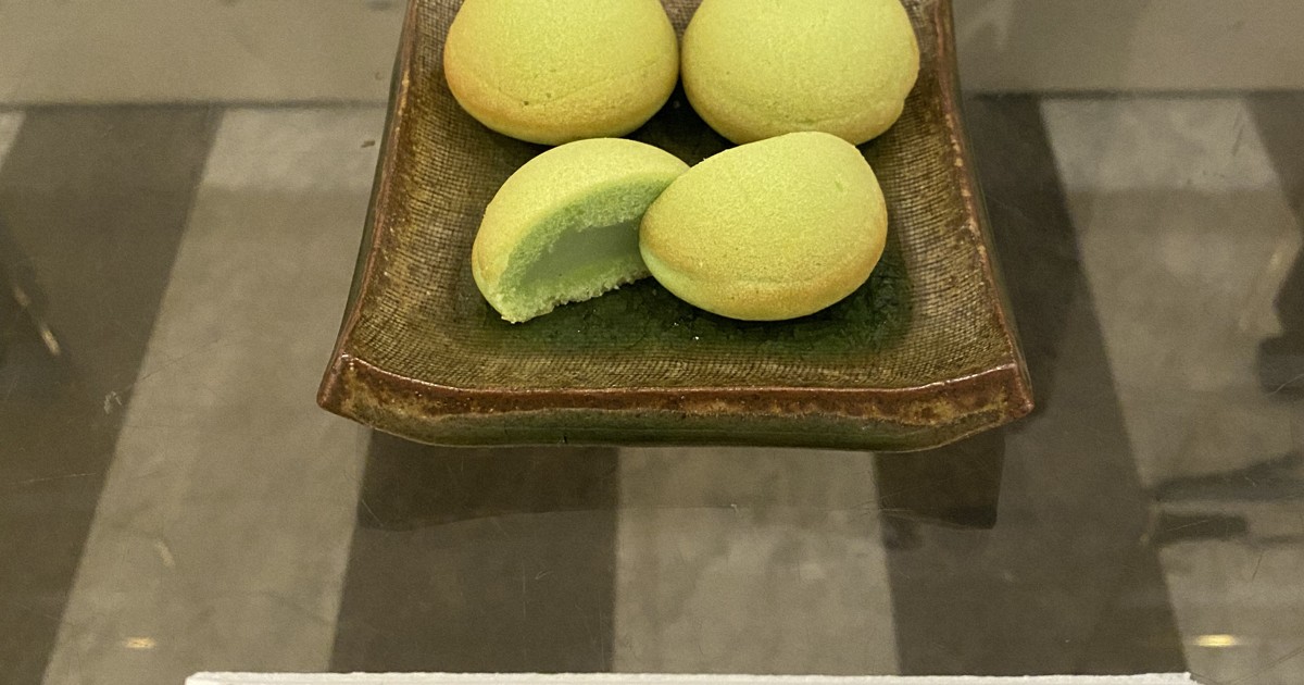 王将戦おやつ　藤井王将はメロンまんじゅう　永瀬九段はジュース2種