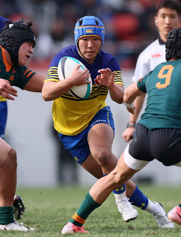 はまった」サインプレー 京都成章の司令塔が躍動 高校ラグビー | 毎日新聞