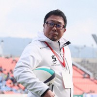 【京都成章－東福岡】京都成章の関崎大輔監督＝東大阪市花園ラグビー場で2026年1月5日、長澤凜太郎撮影
