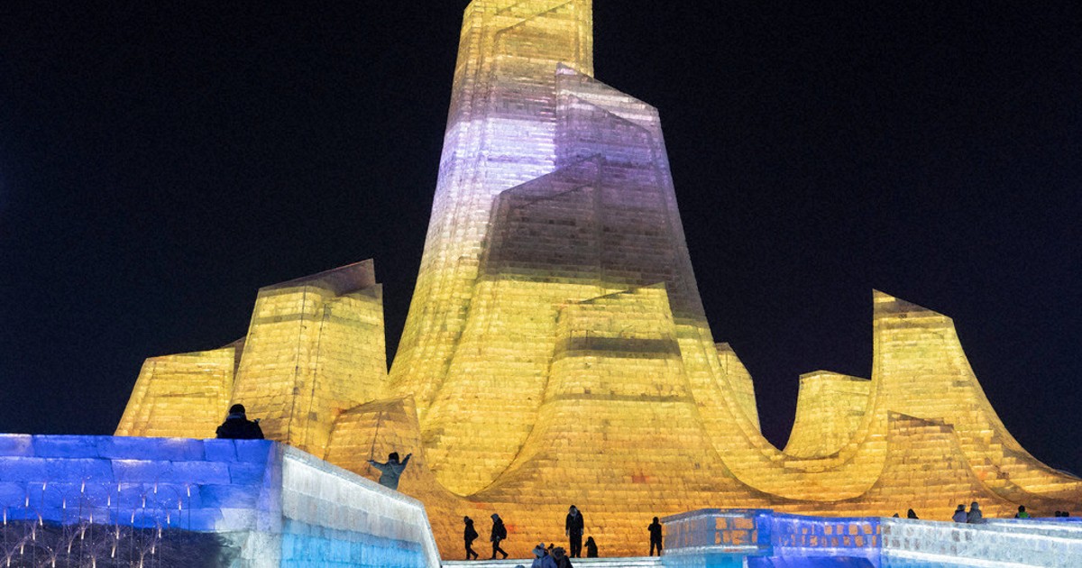 In a frozen northeastern Chinese city, an annual ode to ice rises