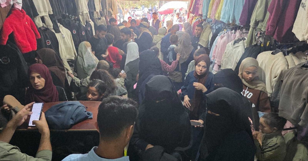 「勇気を持って人生を続けよう」　厳冬のガザ、子どもを励ます日本人