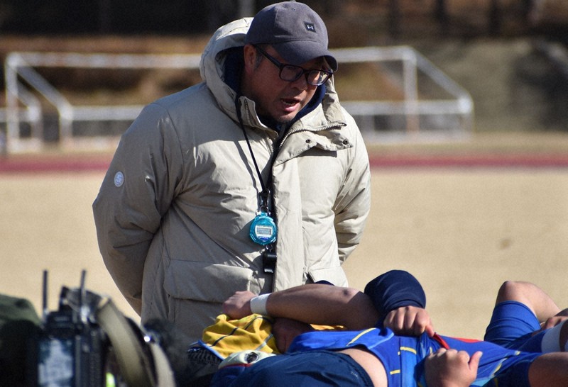 選手と一緒に怒られながら…」京都成章監督の3年間 高校ラグビー | 毎日新聞