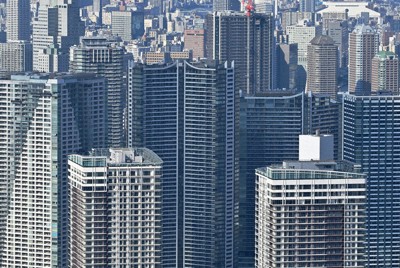 タワーマンションの価格は高騰し、手が届きにくくなっている＝東京都中央区で2025年9月16日、本社ヘリから西夏生撮影