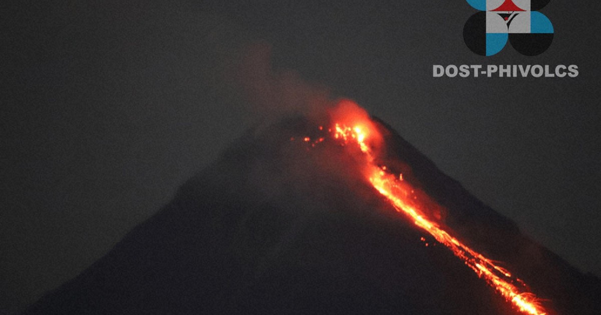 Philippines evacuates 3,000 villagers after volcano activity raises alert level