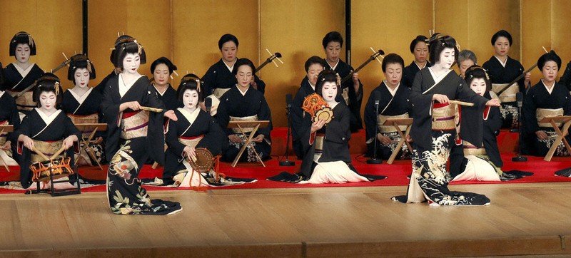 芸舞妓、精進誓う 京都の花街 ／京都 | 毎日新聞