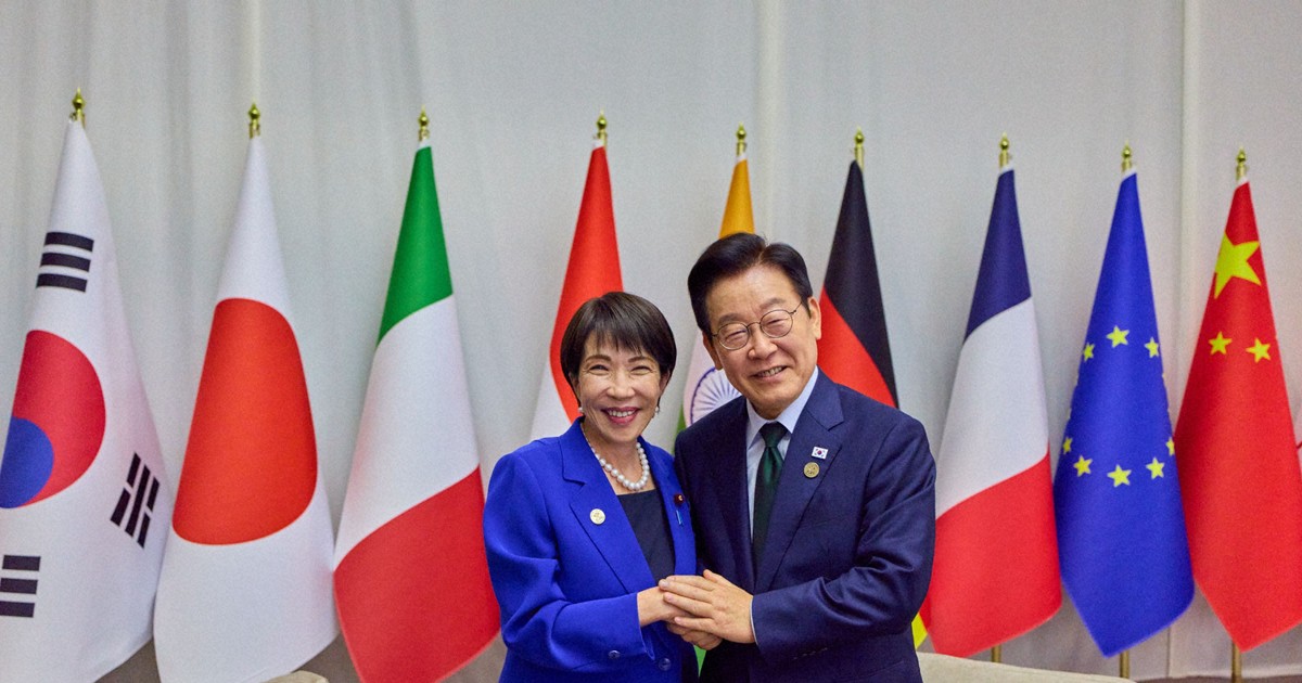 韓国人！[李完用・二行書]／朝鮮官僚／大韓帝国内閣総理大臣 李完用 - Wikipedia