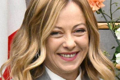 「初の女性首相」でも高市氏とは正反対　堅実財政で評価のメローニ氏