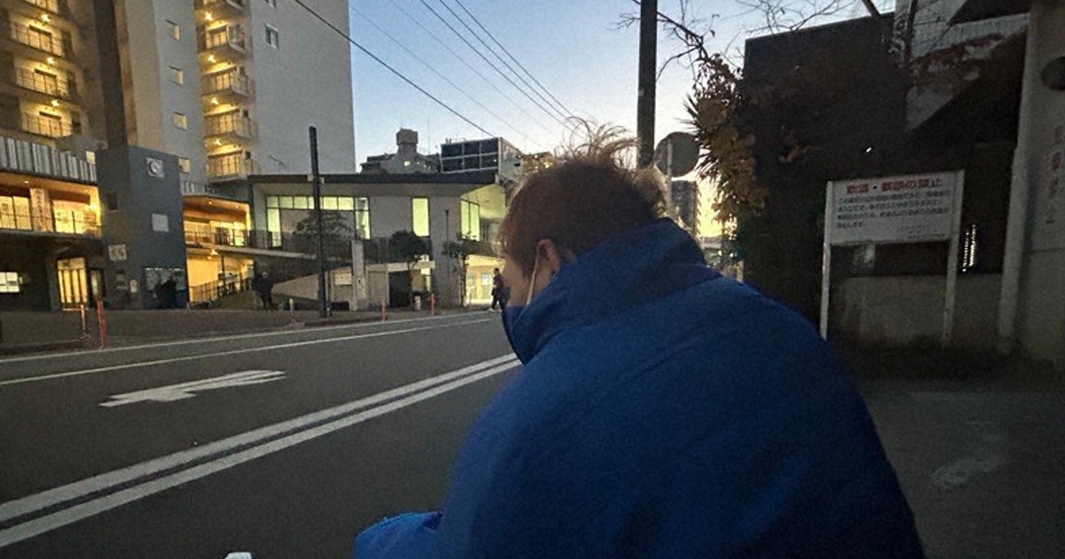 困窮者がたどり着く「抱擁するまち」は今　横浜・寿町を歩く