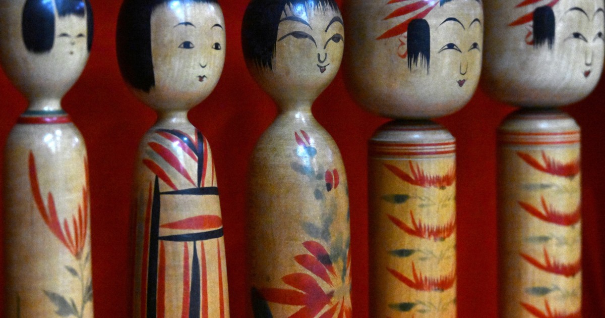 東北各地のこけし300体展示 山形・大蔵村でミュージアム開館 | 毎日新聞