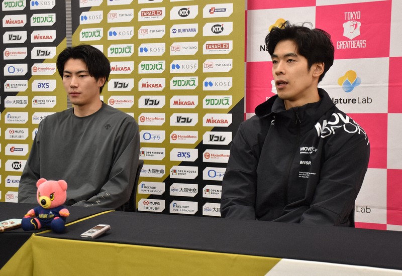 鎮西OB宮浦健人、水町泰杜 「春高で終わりではない」後輩へエール