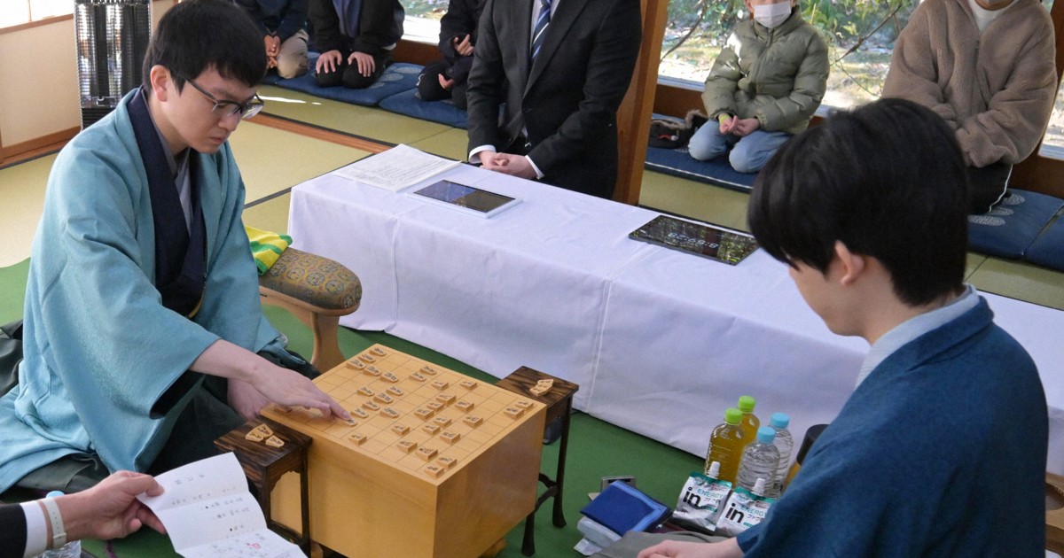 王将戦　記録係の生垣諒人三段「対局者のオーラが」　双子の弟は…
