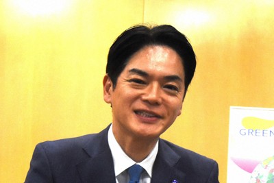 横浜市の山中竹春市長＝同市中区で2025年12月25日午前0時31分、岡正勝撮影