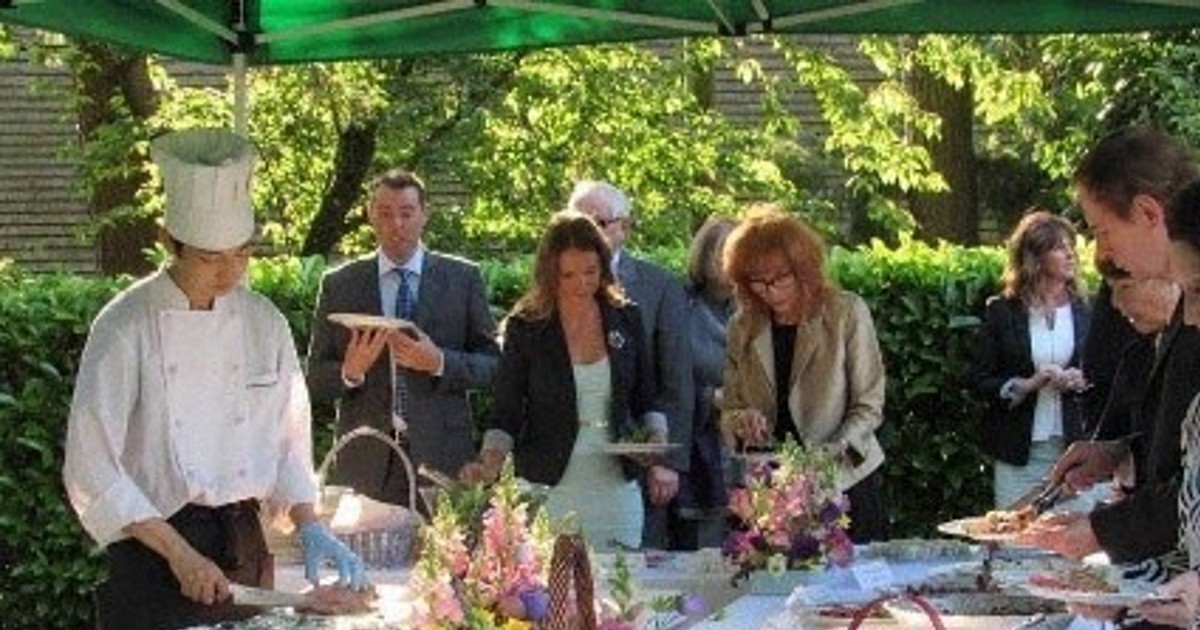 Japan sees surge in applicants for 'culinary diplomat' chef jobs abroad as pay rises