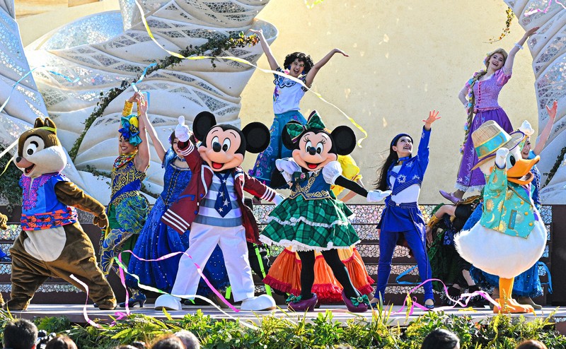 東京ディズニーシーで新ショー「ダンス・ザ・グローブ！」公開 | 毎日新聞