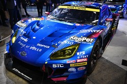 SUBARU（スバル）が東京オートサロンに出品した「スバルBRZ GT300」。水平対向6気筒エンジンを搭載する＝千葉市の幕張メッセで2026年1月9日、川口雅浩撮影