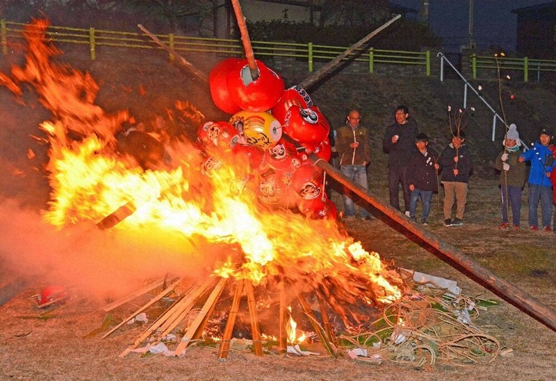 無病息災願い 火祭り「三九郎」 松本 ／長野 | 毎日新聞