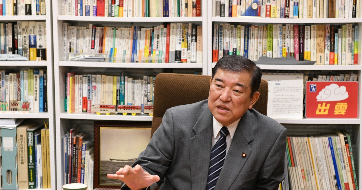 石破茂氏「小泉進次郎首相」を推す訳　「後ろから鉄砲」批判に弱音も