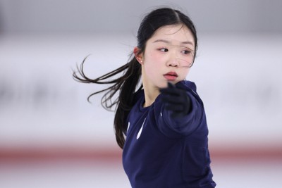 公開練習に臨む中井亜美＝千葉県船橋市で2026年1月14日、猪飼健史撮影