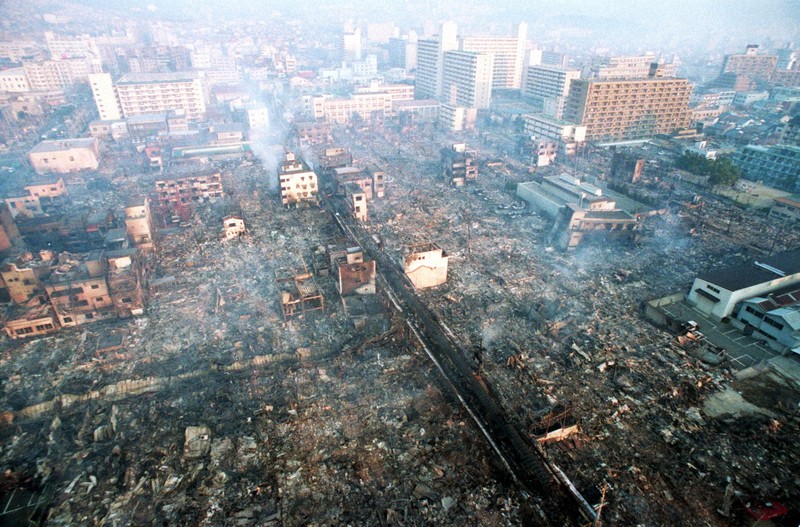 被災家屋「半壊」なら国の支援対象外　都道府県の独自支援にも格差