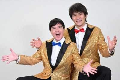 川平慈英（左）と伊原剛志＝大西岳彦撮影