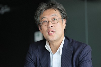 インタビューに答えるエンカレッジの窪貴志代表＝東京都千代田区で2025年10月12日、和田大典撮影