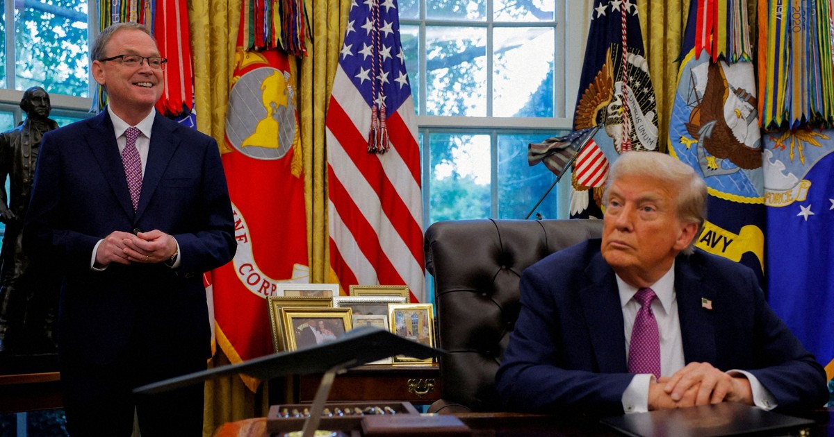 トランプ氏、側近のFRB議長起用にためらい？　「今の職にいて」