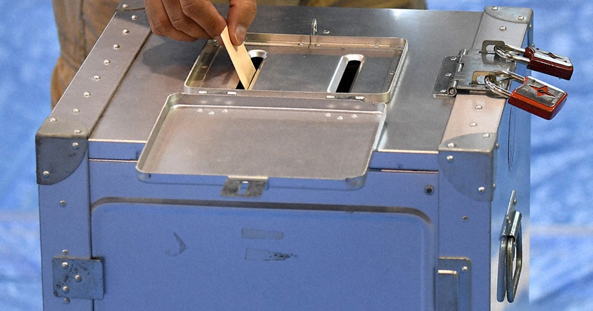 Local election officials scramble over Japan PM's plan to dissolve lower house