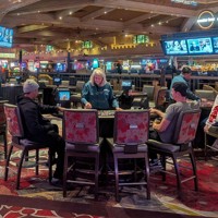 ラスベガス中心部のホテルで営業しているカジノ＝米西部ネバダ州で2026年1月6日午前9時38分、浅川大樹撮影