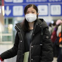 北京首都国際空港に到着した千葉百音＝中国・北京で2026年1月20日、吉田航太撮影