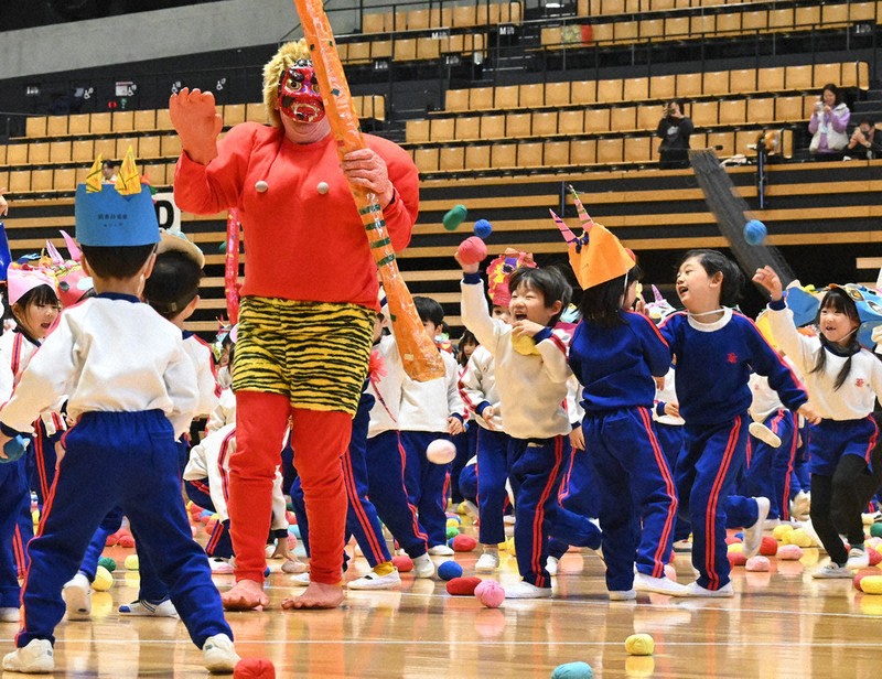 元気に鬼退治 大分の3幼稚園 「節分スポーツ」 ／大分 | 毎日新聞