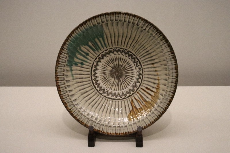 小鹿田焼コレクション展 民藝活動との歩みに光 県立美術館 3月31日まで
